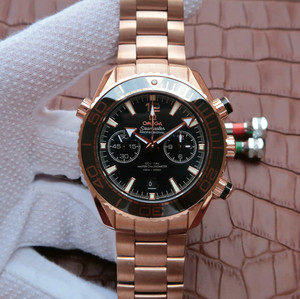 Omega Seamaster Cosmic Chronograph 232.63.46.51.01.001 (oro rosa).