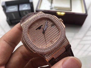2017 new foreign Patek Philippe Nautilus 5719/10G－010 platinum watch (rose gold)