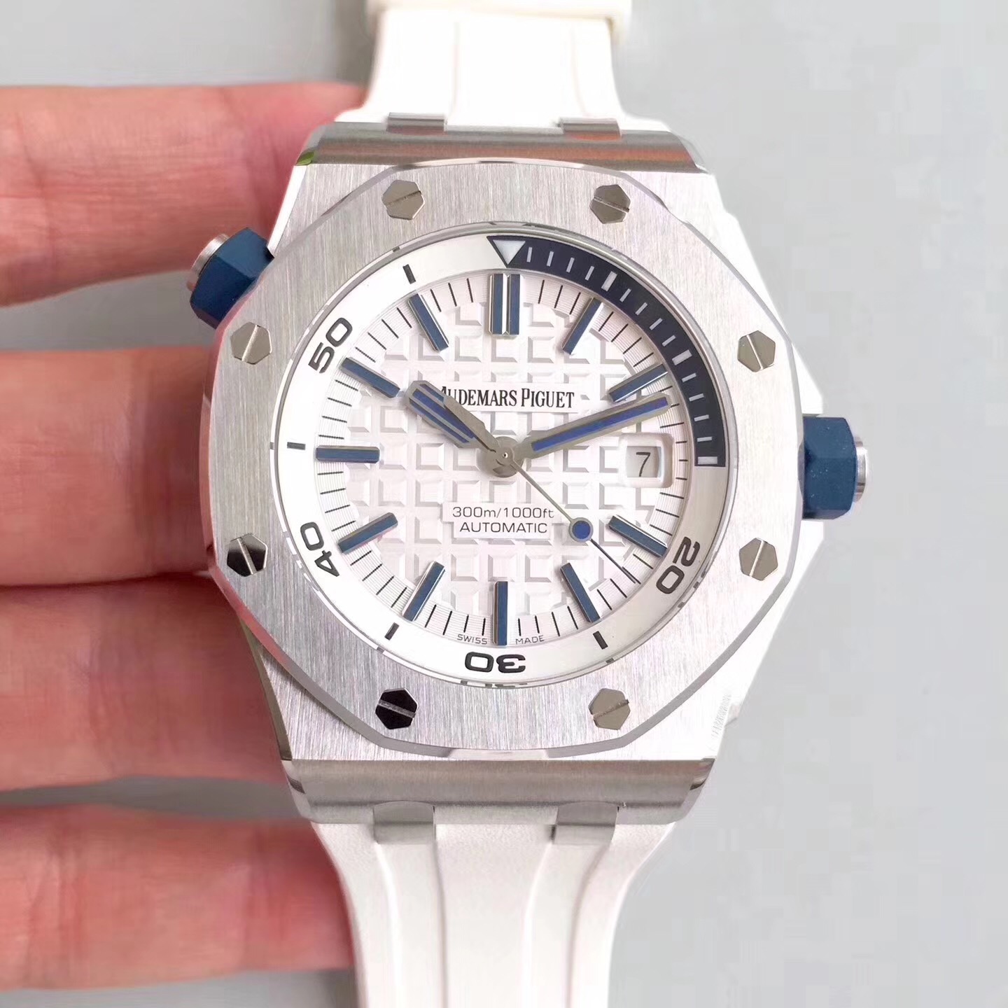 Audemars Piguet 26703 Water Ghost Series Men's Mechanical Watch White - Click Image to Close