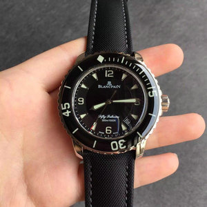 La versione a fabbrica N di Blancpain 50 è l'artefatto del mondo dell'orologio imitazione 45X15.5mm, 2836 movimento meccanico automatico