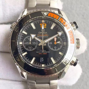 オメガシーマスター600 Mシリーズ215.32.44.21、9900機械式ムーブメント機械式メンズ腕時計。