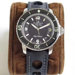ZF Factory Blancpain 50 Buscando a edição final do relógio mecânico masculino Top Replica Watch.